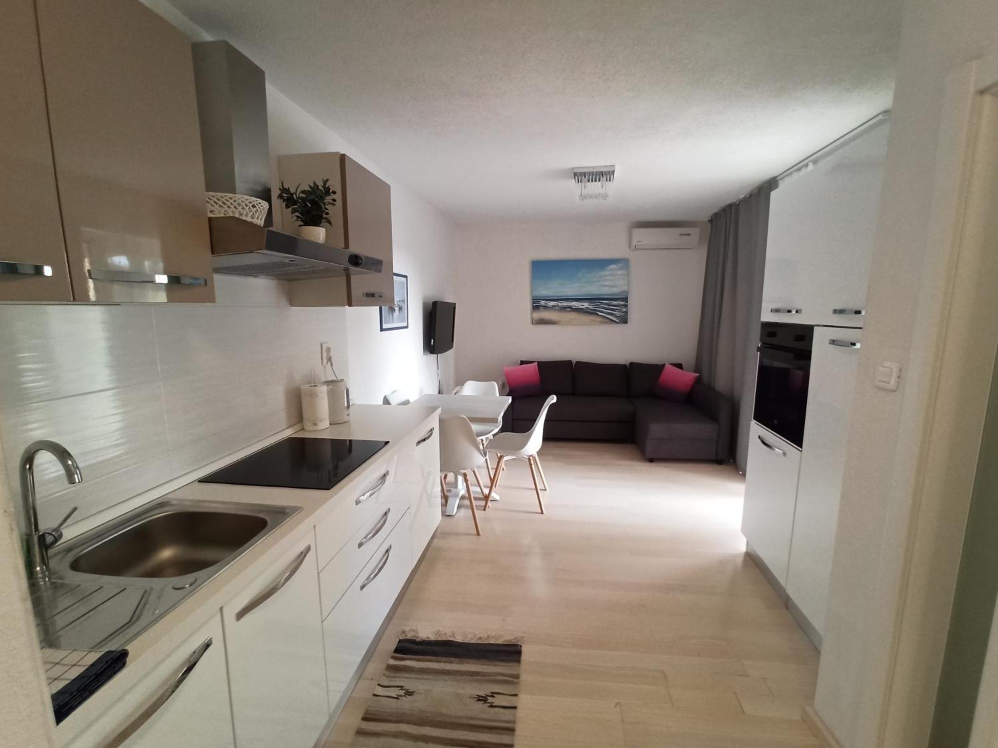 Olive Tree Apartment Zecevo โรกอซนิซา ภายนอก รูปภาพ